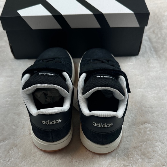 Adidas Kids Sz 3 Black and White Sneakers Grand Court 00s EL - Picture 5 of 9